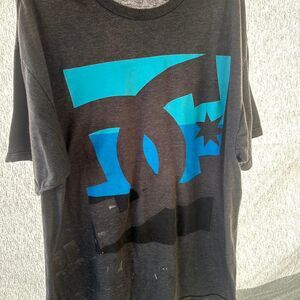 Dc-shoes Men's Grey and Black T-shirt